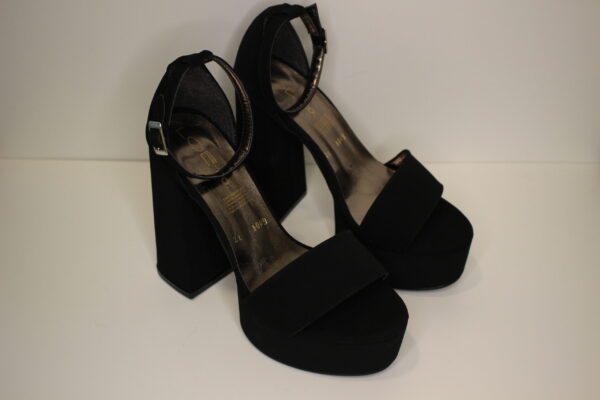 1009 BUCK NEGRO-2