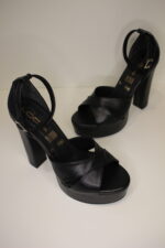 1302 CLEVELAND NEGRO-3