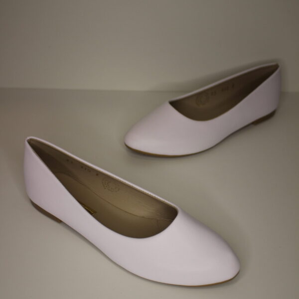 2102 Nairobi Blanco