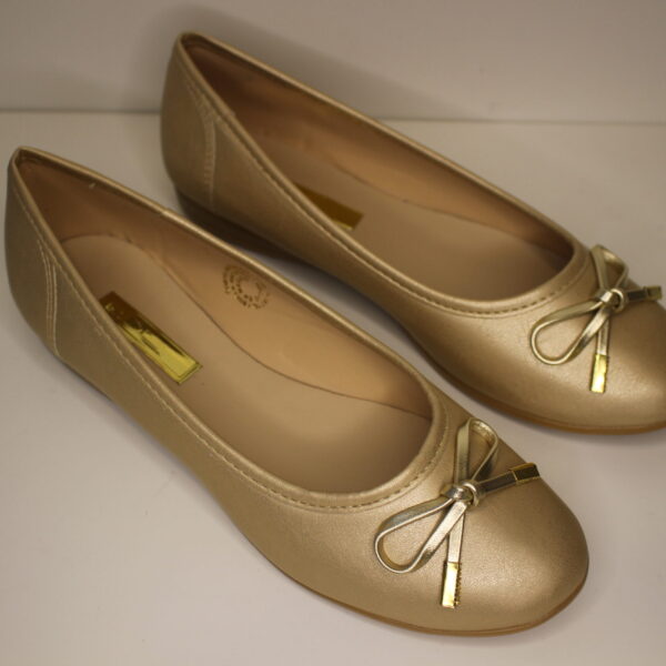 2202 Kenia Silken