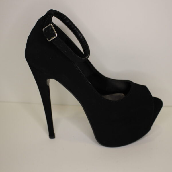 8031 Buck Negro